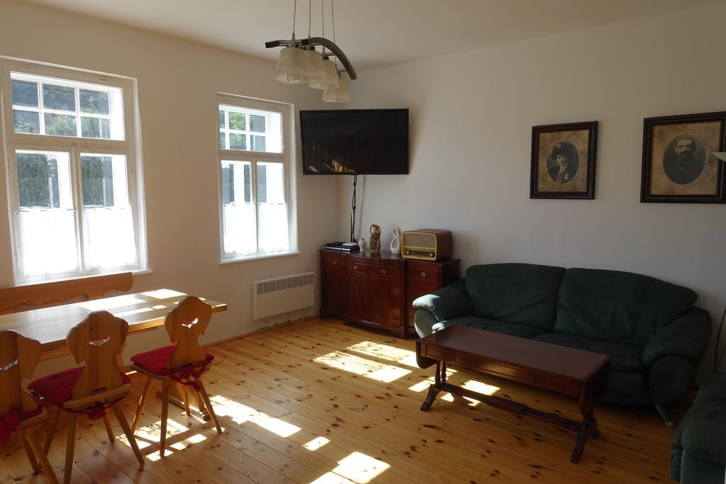 Asika Villa Josefŭv Dŭl Exteriör bild